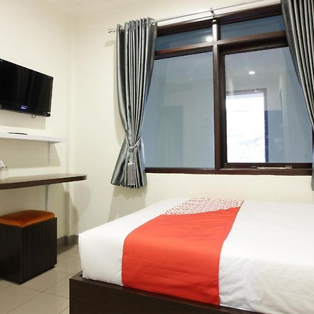 Oyo 202 Kuwera Inn Bandung Exterior foto